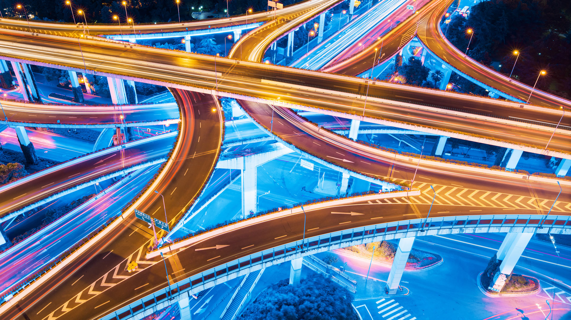 banner-light-trails-full-colour